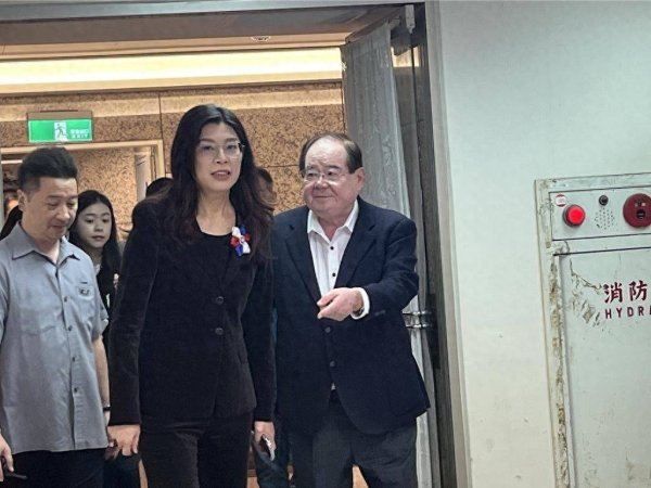 永星速配 郑丽文：要终结两岸自相残杀的悲剧，开创百年和平基业